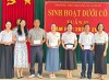 Thưởng nóng cho GV, HS đạt thành tích cao trong các cuộc thi